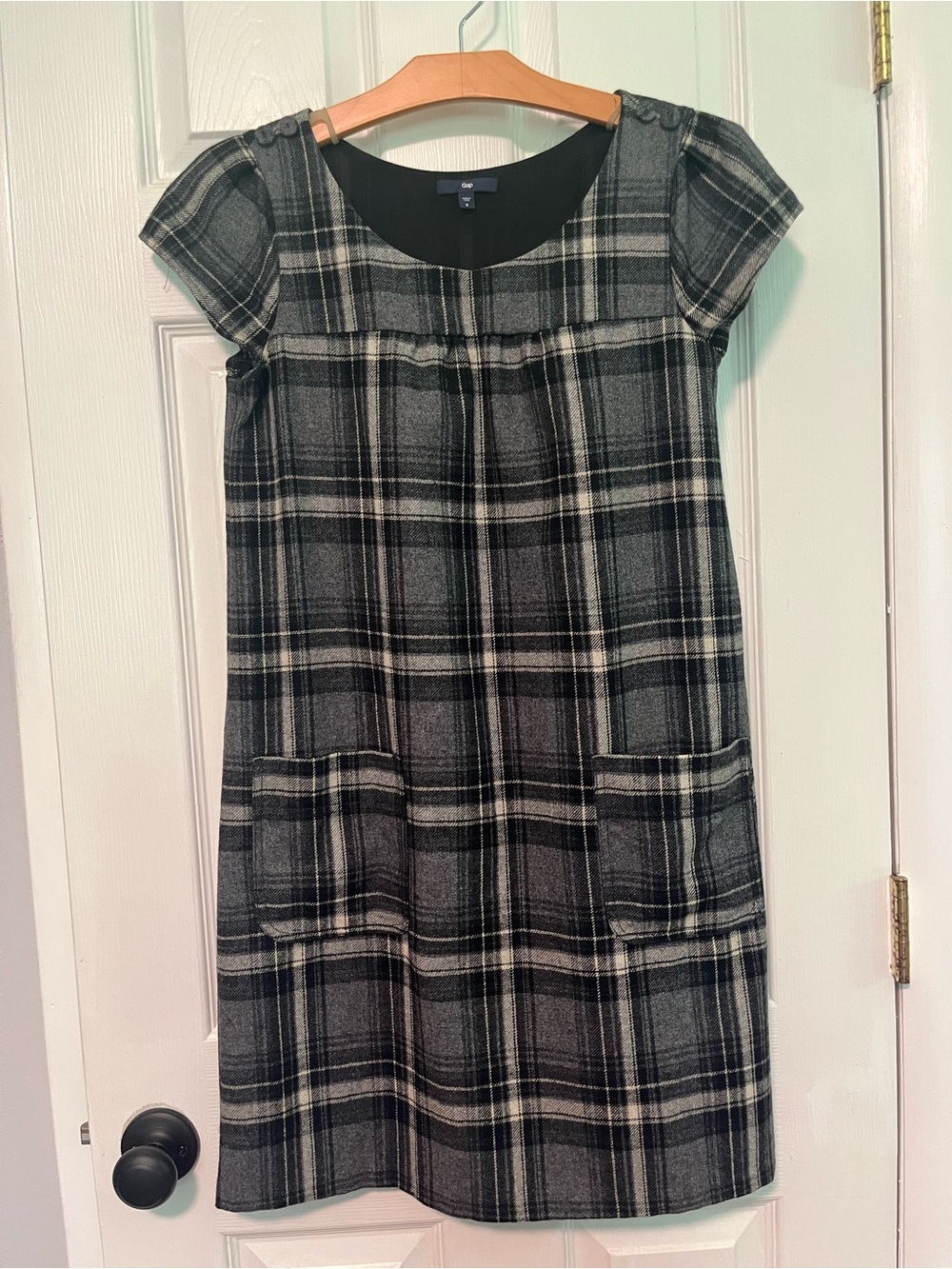 GAP Black & Gray Plaid Short-Sleeve Midi Dress